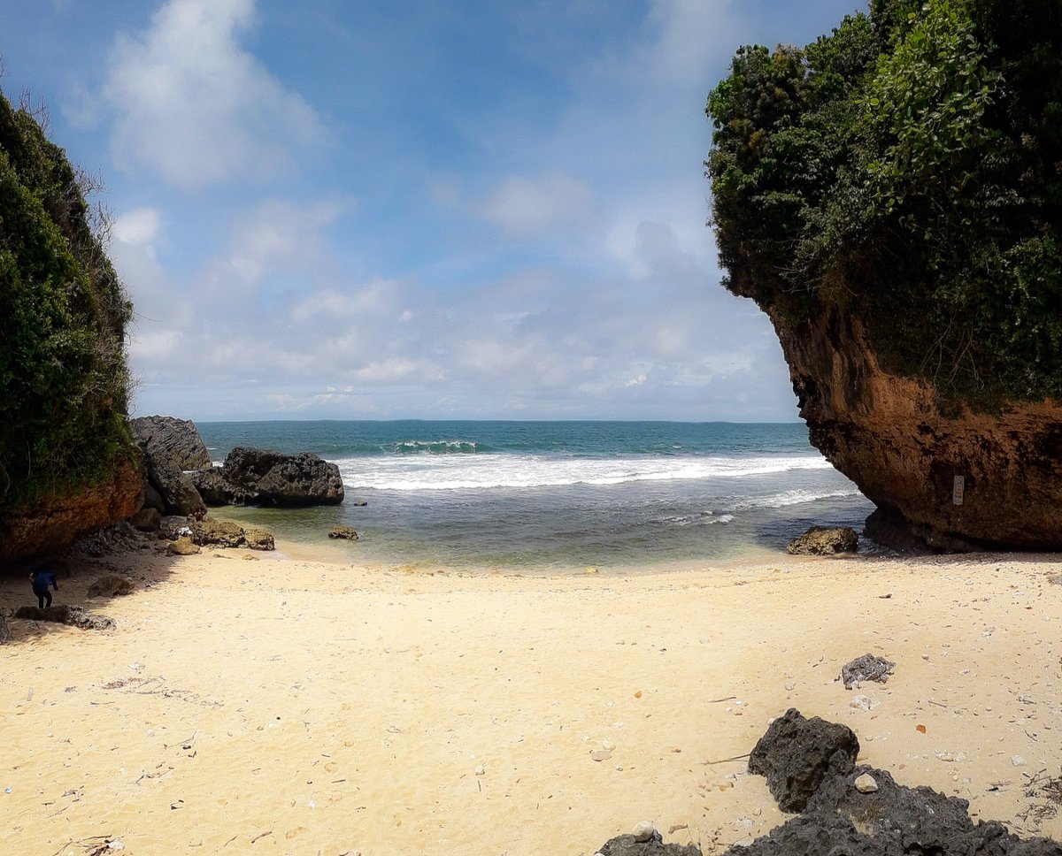 Waone Orchid (@orchidwaone) on Twitter photo Ngunggah beach
โณ Giriwungu , Panggang , Gunungkidul .
<a href="/BerandaJogja/">Beranda Jogja</a> @KabarGunkid <a href="/JogjaUpdate/">jogjaupdate.com</a> <a href="/JogjaPict/">Jogja Picture</a> <a href="/Pesonanusantar3/">Pesonanusantara_official</a> Ngunggah beach
โณ Giriwungu , Panggang , Gunungkidul .
<a href="/BerandaJogja/">Beranda Jogja</a> @KabarGunkid <a href="/JogjaUpdate/">jogjaupdate.com</a> <a href="/JogjaPict/">Jogja Picture</a> <a href="/Pesonanusantar3/">Pesonanusantara_official</a>