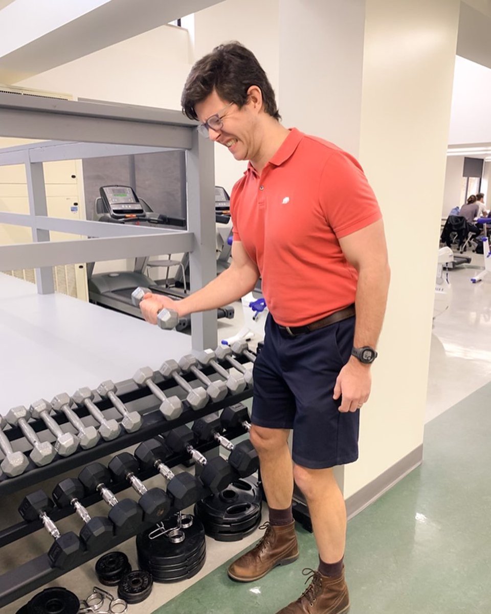 SRUExSci's tweet image. MEET THE FACULTY MONDAY:
Dr. Holmstrup!!! #exercisescience #exercisesciencemajor #exsci #handsonlearning #learnbydoing #slipperyrockuniversity #sru #gorock