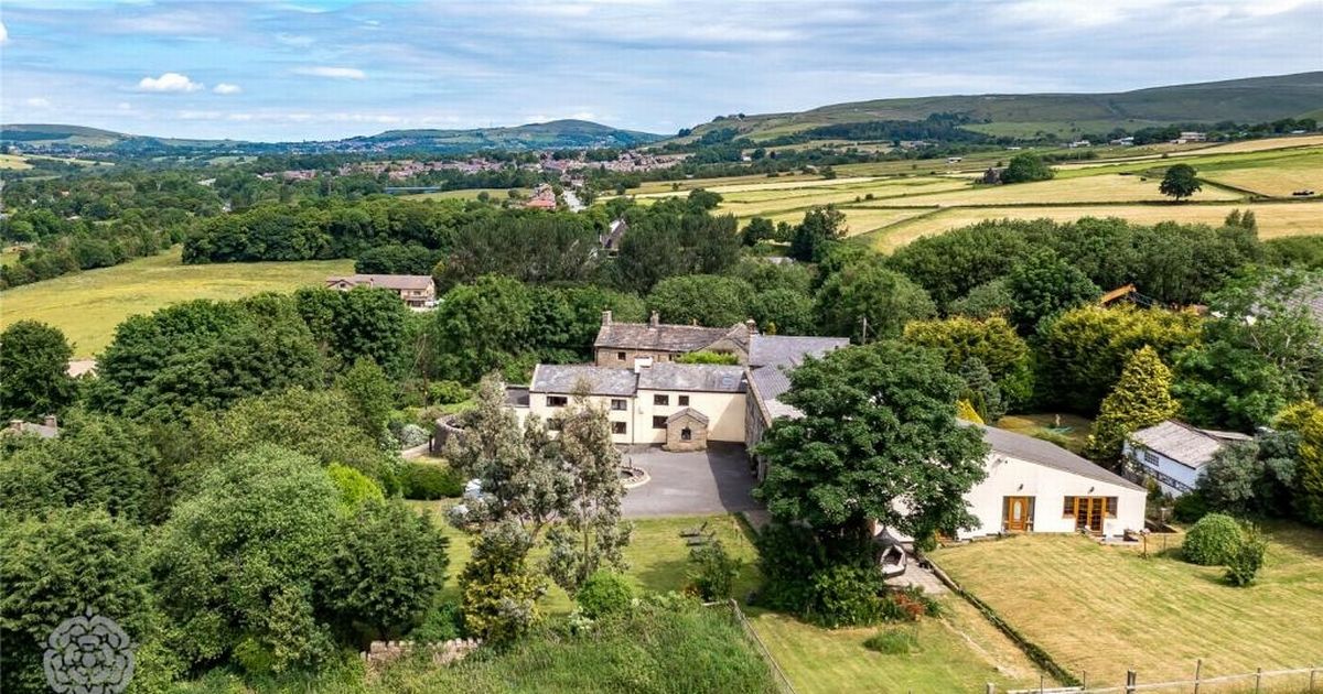 miniproperties's tweet photo. Five millionaire mansions for sale in Greater Manchester 
https://t.co/Kd3M7V7kdp
Contact us at contact@minihangroup.co.uk 
Phone Number: +44 1282 570599
or PM us through our page
#quality #accommodation #housing #property #Lancashire #tenants https://t.co/lJqxqte5mI