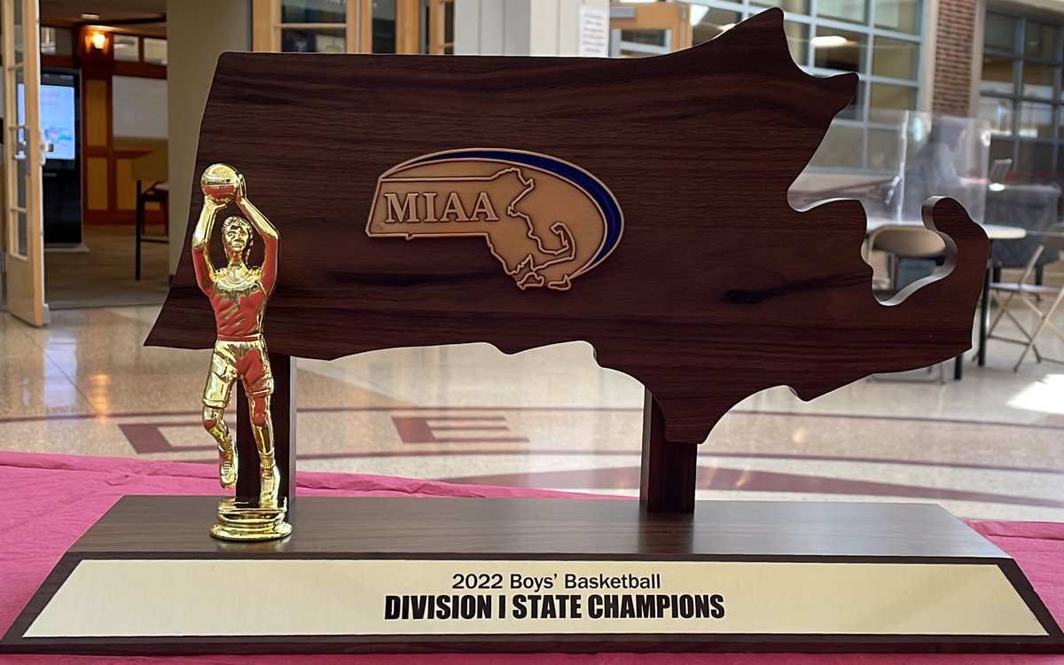 BCHighRowing's tweet image. Congratulations @BCH_Basketball. An undefeated 2022 campaign 💪🏻