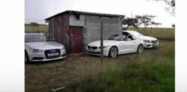 niphie22's tweet photo. When we visit afriend who dated a broke guy mbu they will hustle together.😂😂😂😂 https://t.co/Xw6qFZBvVQ