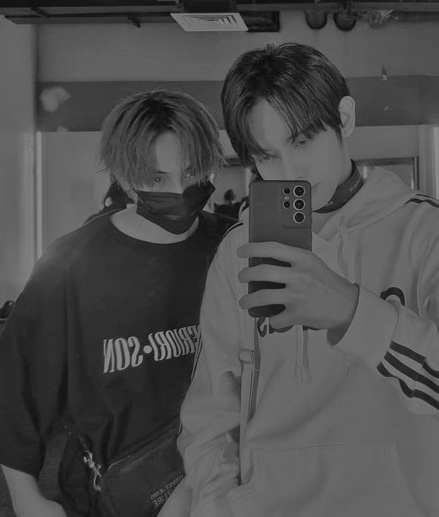 keuntinini's tweet photo. “through the lows and the highs, I will stay by your side” 

@SB19Official #KENTIN https://t.co/5bvXkGNn0u