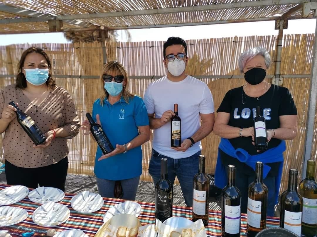 AytoArico's tweet photo. 📸 GALERÍA | 

Este domingo, el área de Turismo del @AytoArico, junto a @cit_sur, han organizado una ruta por la bahía de El Porís. https://t.co/2YVeZRGXLZ