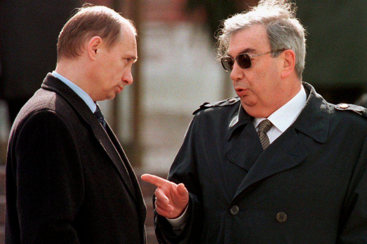 When Putin was appointed an FSB director, he was unknown, not very much respected chief of a lower status security structure. Even his own officers didn't hold him in high regard. He knew it. To renegotiate the balance of power he needed to renegotiate the elite hierarchy