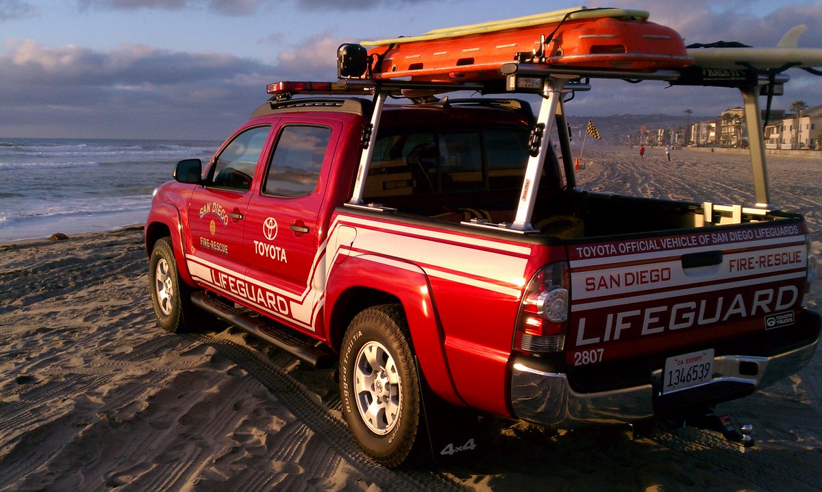 SDFD's tweet photo. Recruiting for @SDLifeguards seasonal lifeguard positions for summer 2022 ends today!
Apply online at https://t.co/YLsvqXdReS. Swim tryouts are at 8 a.m. April 14, 15 & 16 at Ventura Cove, 1000 W. Mission Bay Drive. Hurry, time is running out!
#lifeguard #joinSDFD https://t.co/7sM4qBbADk