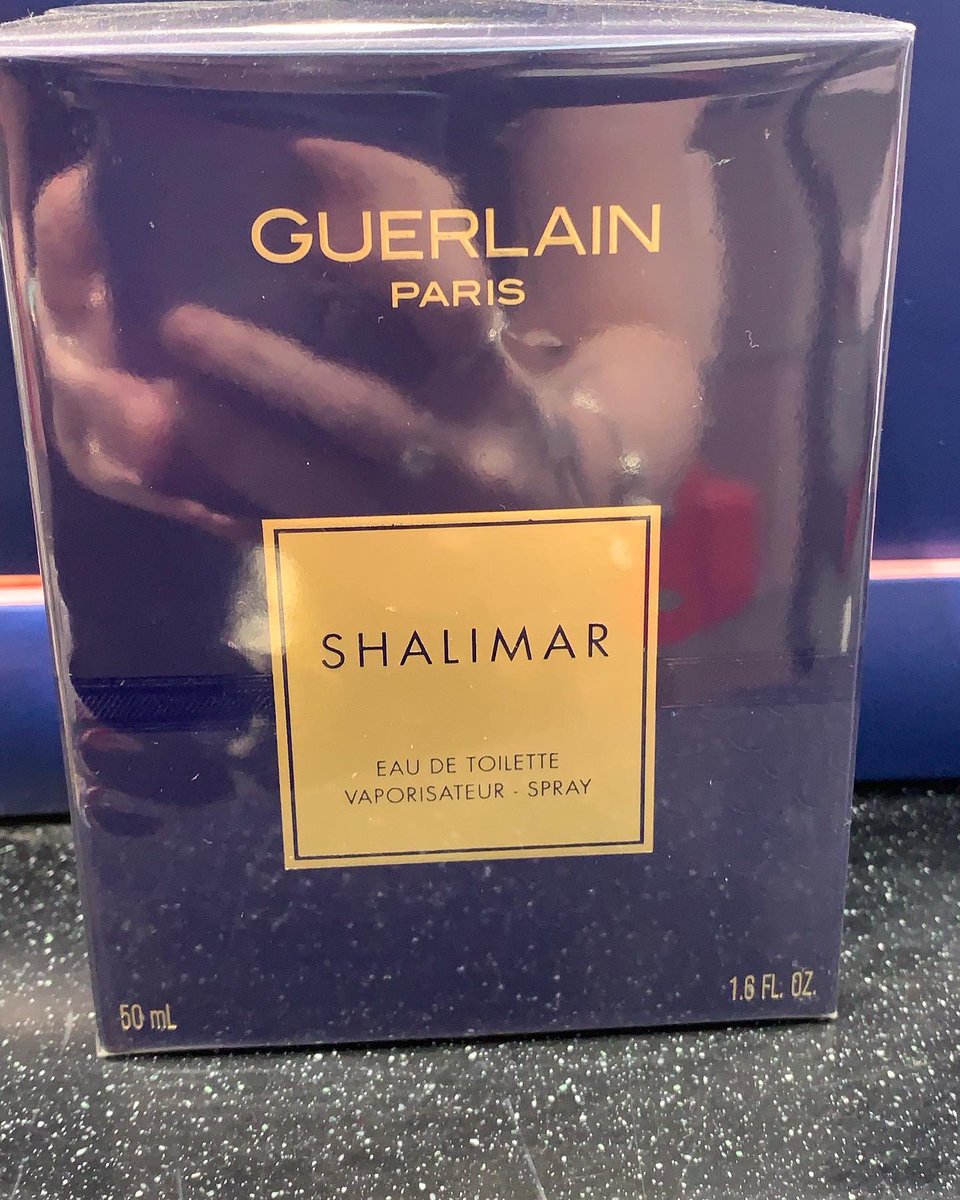 TpsHull2's tweet photo. We at Tps pride ourselves on our teams training and development of the most knowledgeable team of sales advisors. We were founded in 1992 and opened our first stores in Belfast, Milton Keynes and Birmingham. #MariasNFW #TPSPeople #TPSNFW2022 @ThePerfumeShop https://t.co/xLQXz74uEh