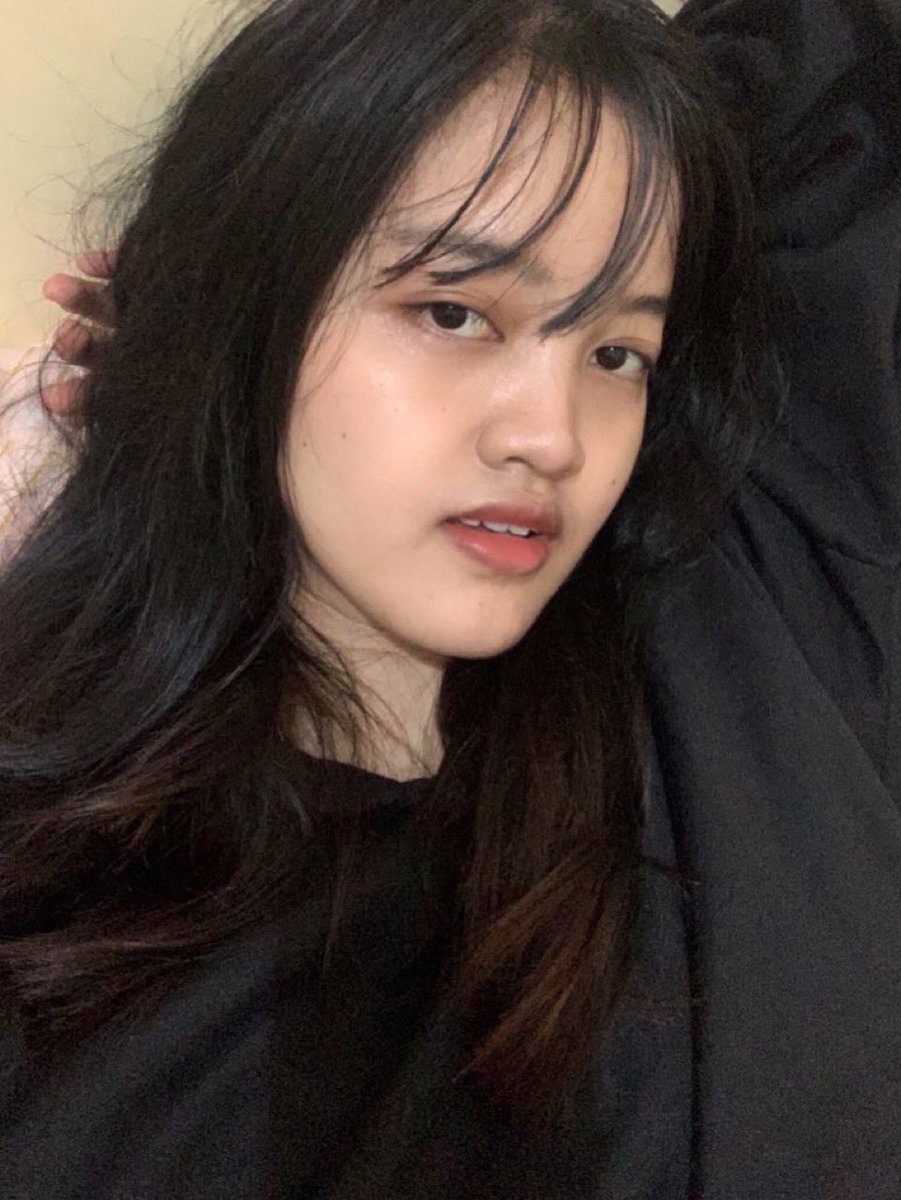 -Pose yang sama dong || <-?

Gini???
Yeah, good...😳

#MOASD #MoaSelcaDay #SOOBIN #최수빈 #수빈 #TXT #TOMORROW_X_TOGETHER <a href="/TXT_members/">TOMORROW X TOGETHER</a> <a href="/TXT_bighit/">TXT OFFICIAL</a>