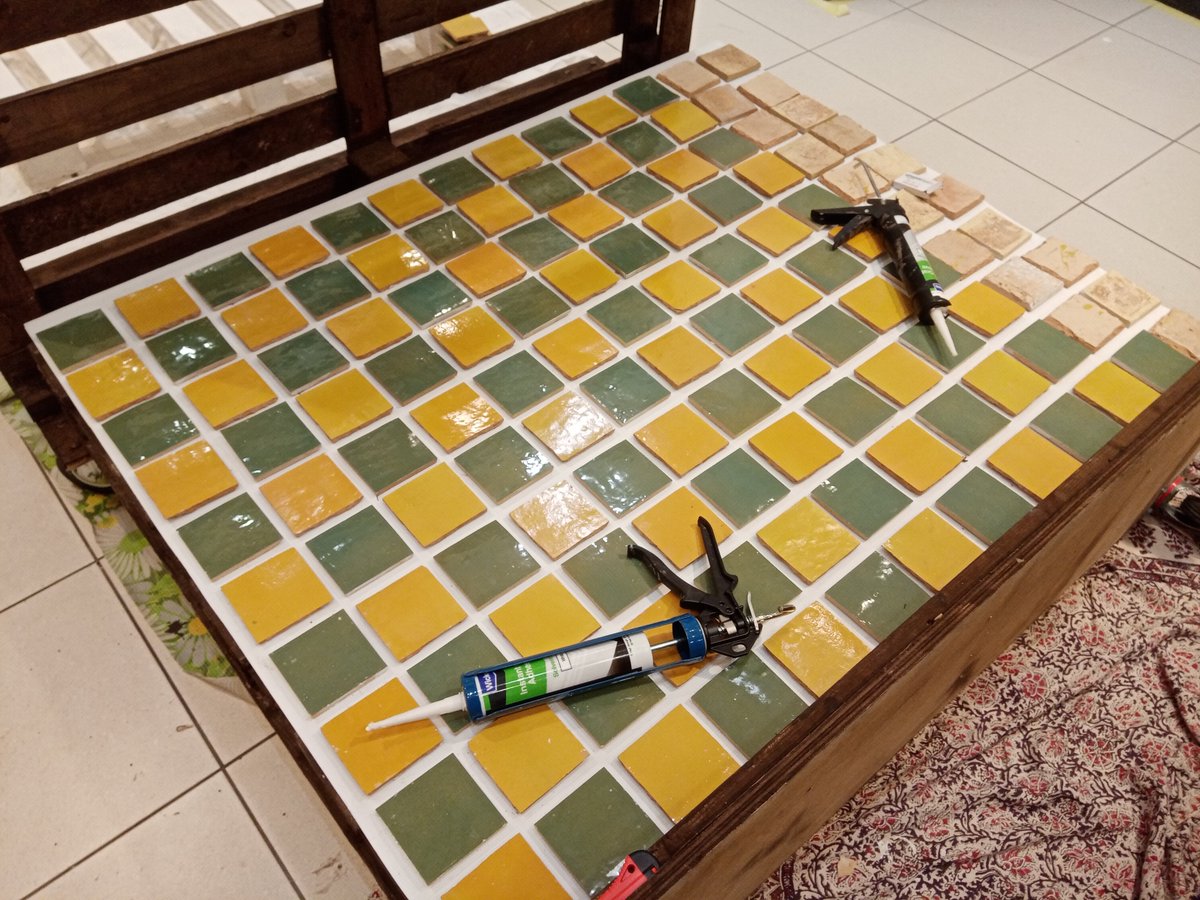 Watch out for <a href="/AntzKidz/">🤗Antz Kidz Activity Centre🤗</a> giant moveable murals based on the theme of #LOVESlough. Reflecting the community’s love for the town these five murals will be on the move! 

homeslough.org.uk/event/movable-…

#CreativePeopleandPlaces #antzkidz #HOMESlough