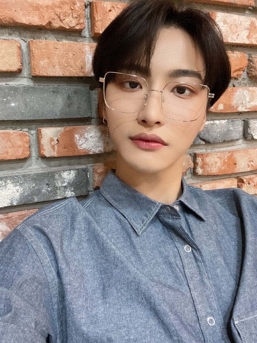 ddeonghaw's tweet photo. have a well rest and good amount of time to relieve yourself, you've worked hard on monday! i'm beyond proud of your effort to survive the day strong. great job, everyone! 🤗 https://t.co/dYSdheihr0