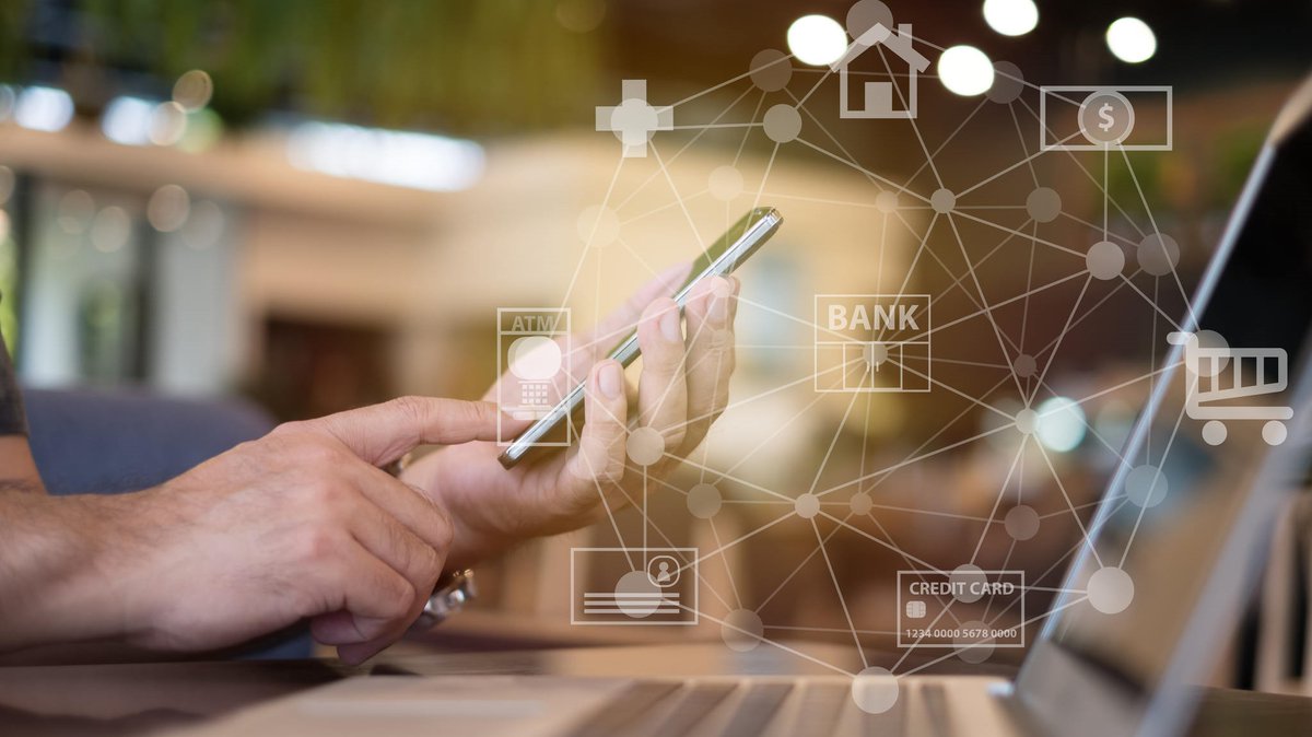 Utimaco's tweet photo. 💡 In our latest article we explain what Payments as a Service is and how the Payment Services Directive is paving the way to make payments easier and more secure. 
Read more here: https://t.co/3oIdxG2Wps #paas #paymentsasaservice #paymentprocessing #utimaco https://t.co/gHw6XTnFLC