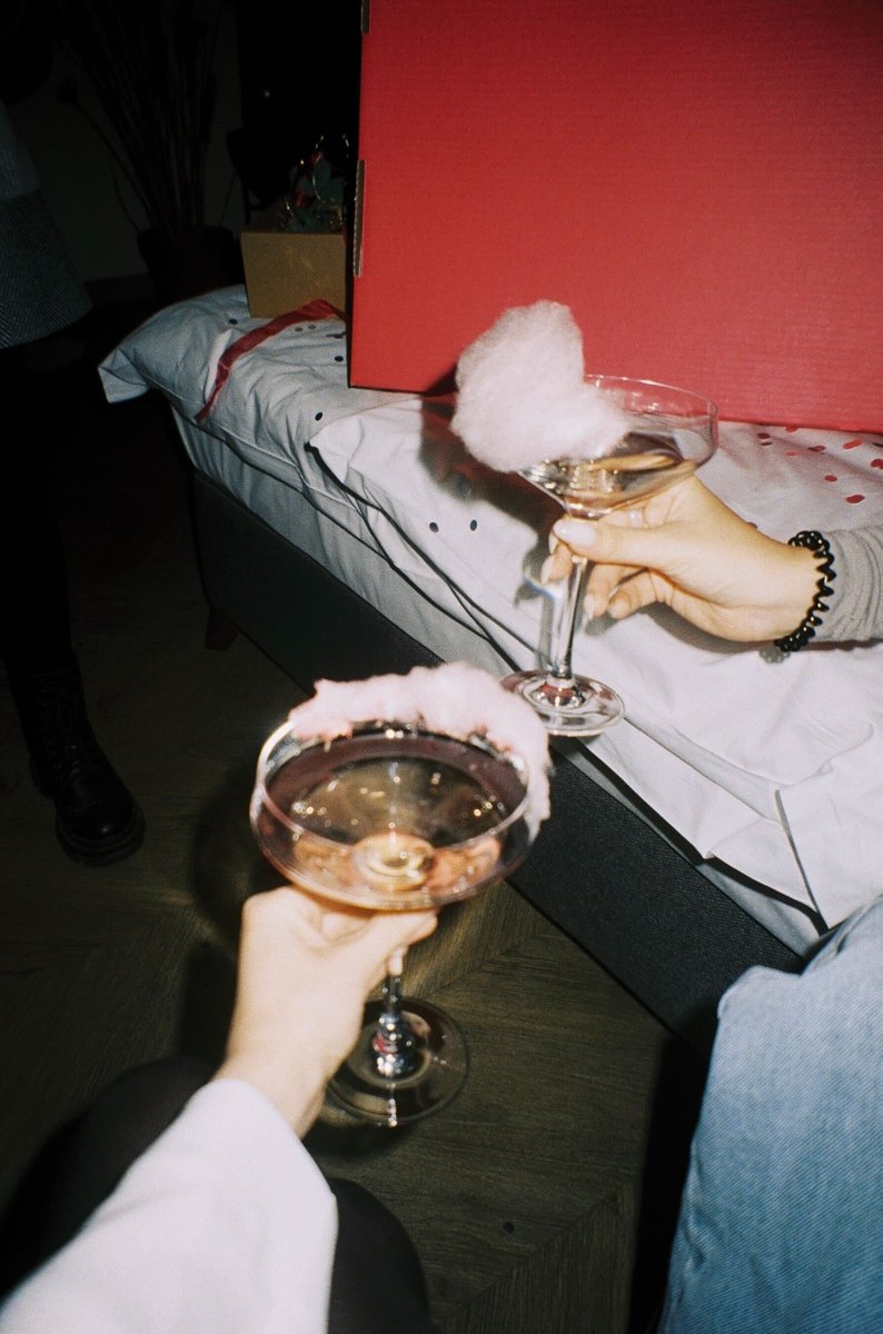 The first-ever Sober Furious party, powered by the crowd, is happening this week! 

If you'd like to discover more about this concept, head to our website and read our latest interview with Darravapaa on our blog: bit.ly/3Itubss