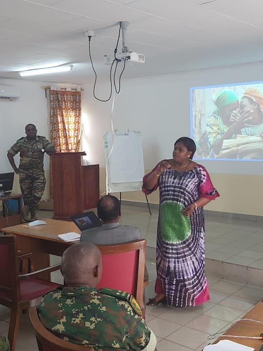 ESIG_Yaounde's tweet image. As part of exercise OPEMAPA, #IWC has been honored to receive representatives from #ICRC, #NUDP, #HCR and #OCHA, came for testimony about #NGO actions in conflicts’ areas, and explain their expectations towards armed forces deployed in Peace Keeping Operations.
