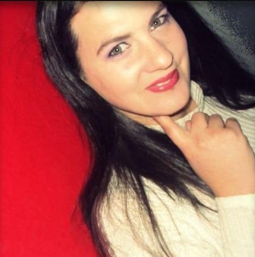 ¡JUSTICIA POR DÉBORA!

En Frías (SDE) fue asesinada Débora Enriquez, madre de 3 hijos. La causa fue caratulada como suicidio, a pesar de claros signos y antecedentes de violencia y maltrato de parte de su pareja José Ahumada, corroborados por la familia de la víctima (1/3)