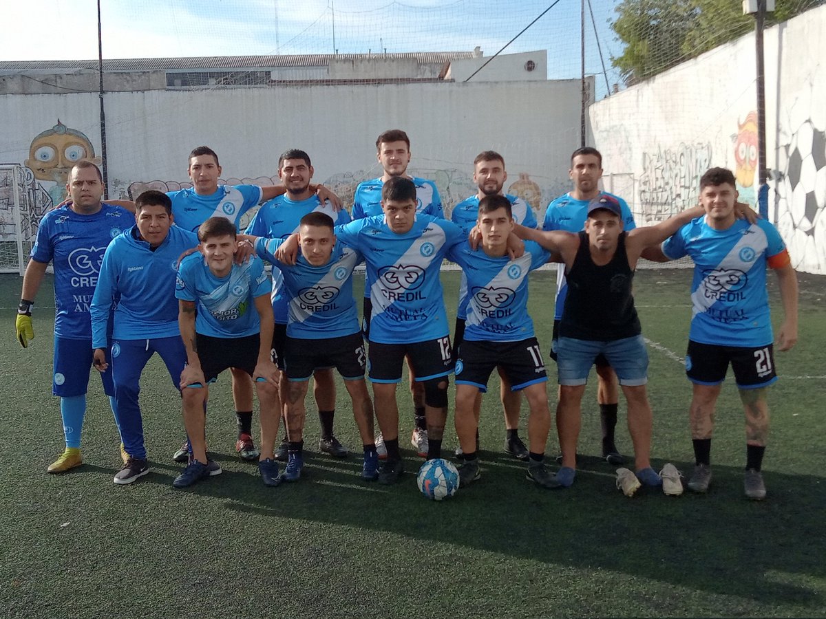 LAT_ARG's tweet photo. ¿Repasamos lo que dejó la fecha 3 en la #LigaLAT? 🙏🏻
✔ @VscLAT, el campeón, abrió la mañana derrotando a @Argentwnos. https://t.co/tPN8DiJzTo