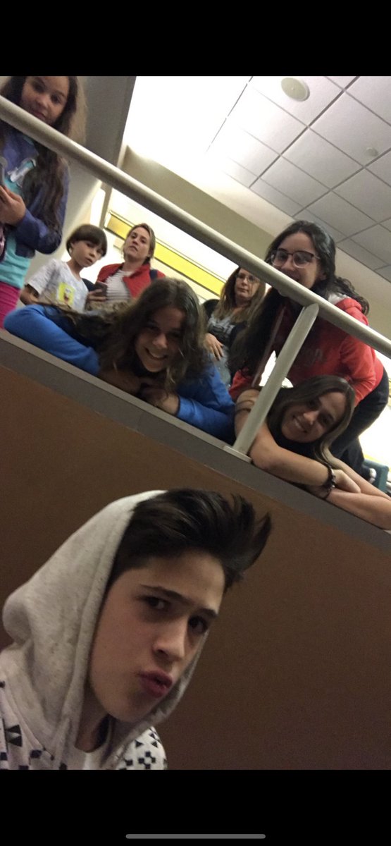 mabebombardi's tweet photo. @anabombardii @snowbely @LeroTiago https://t.co/Sbe5MnCGwR