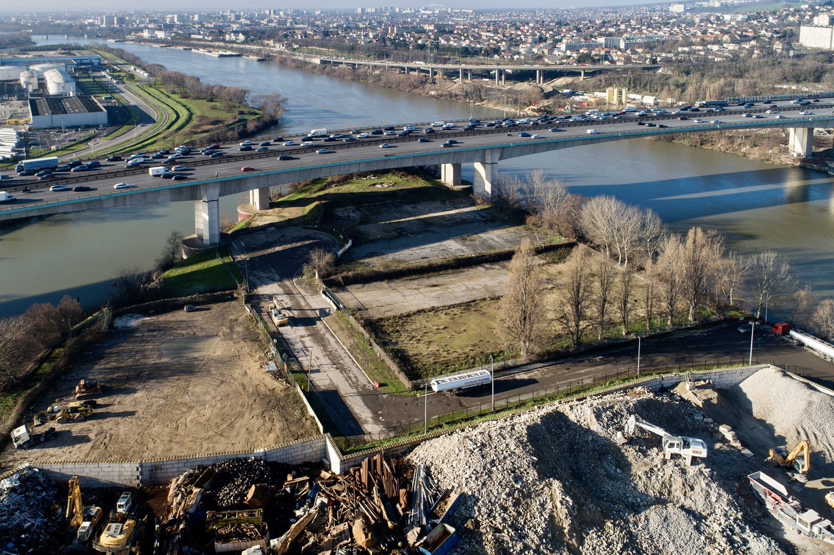 Nouvelle étape pour le projet de #biométhanisation du <a href="/LeSyctom/">Le Syctom ♻</a> et du <a href="/sigeif75/">Sigeif</a> avec le choix du concessionnaire de la future unité située dans le port de <a href="/Gennevilliers/">CROIX-Rouge</a>.
<a href="/Paprec_Group/">Paprec Group</a> sera chargé de la conception et gestion de cette installation, exemple d’#economiecirculaire