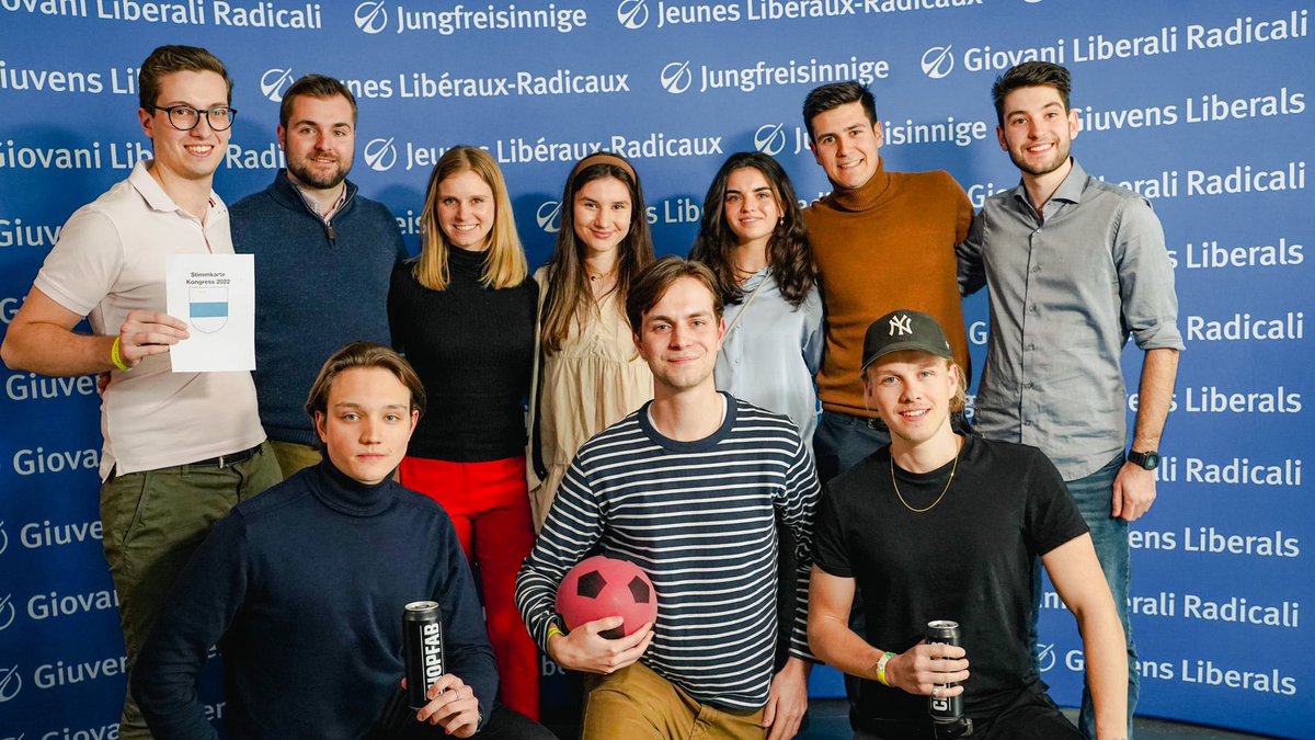 Der <a href="/JungfreisinnZG/">Jungfreisinnige Kanton Zug</a> am jährlichen Kongress in Luzern
#mehrfreiheit