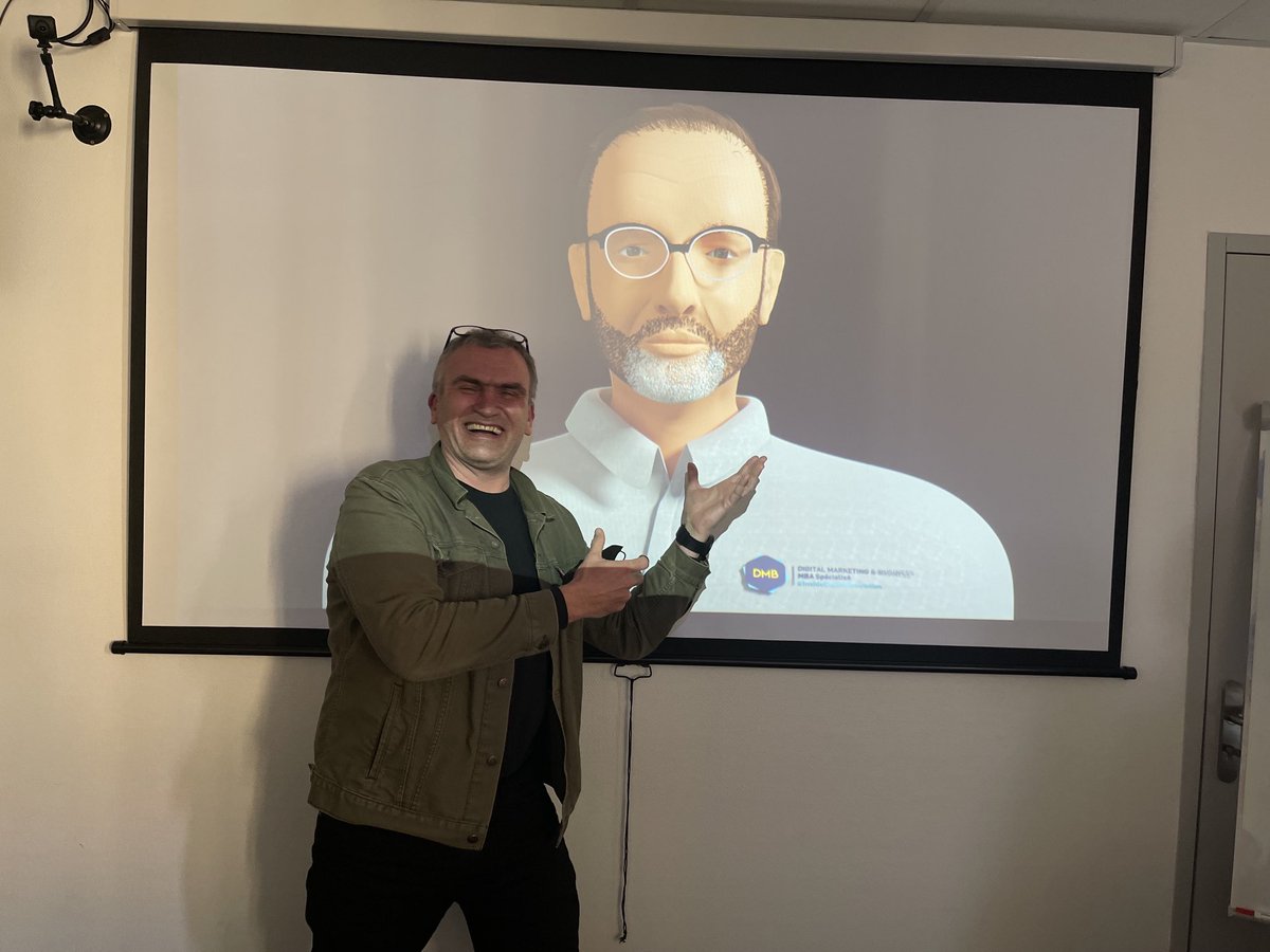 Wladimir remporte le 1 er NFT de ⁦<a href="/VincentMontet/">Vincent MONTET</a>⁩ lors de la masterclass de transformation du commerce de l’art ⁦<a href="/ArtTransfo/">art_digital_transfo</a>⁩  #MBADMB #Efapartdigital #Transfonum #Art #Gogogo