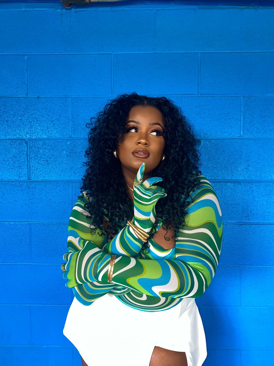 Me 🤝 groovy gyal outfits