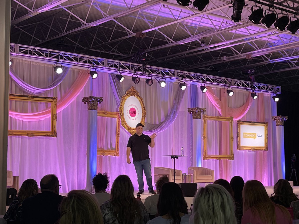 OFFPRICE Show tweet media