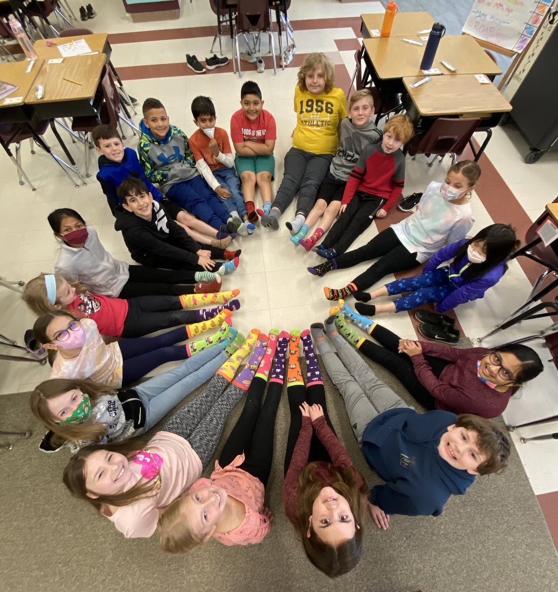 Rockin’ our socks for #WorldDownSyndromeDay2022 🧦 💛💙 #jaguarmax #gvfeeling