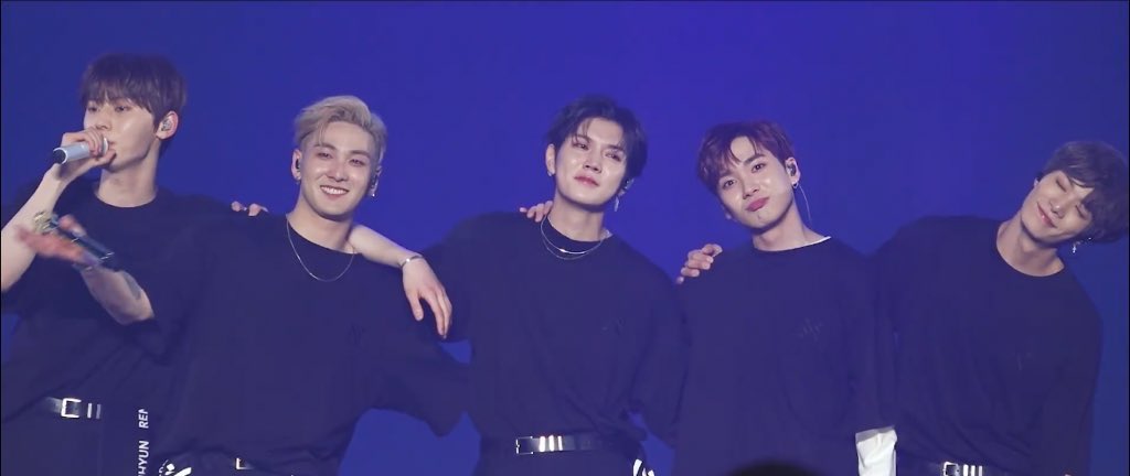 emperorM95's tweet photo. 사랑은 자해다... https://t.co/bXU8U3fGEr