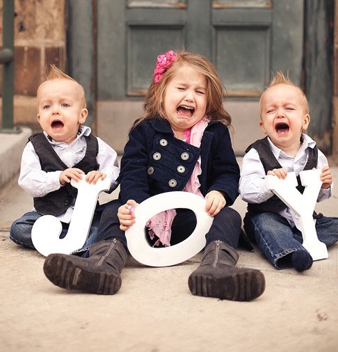 AlexKintner3's tweet photo. #BadParentingTips forcing photo ops https://t.co/99tpx8cYrE