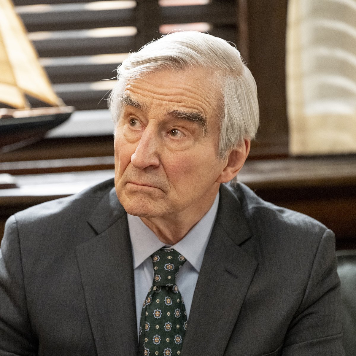 lawandordertv's tweet photo. And just like that, the weekend is over. 🙃 https://t.co/3a22E8MV4E