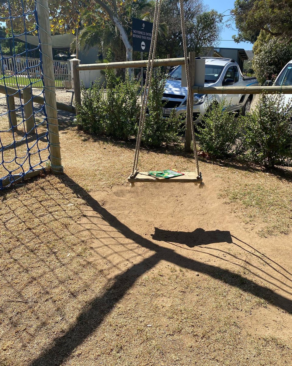 bookfairies_ct's tweet photo. Another gem (book about insects) planted by a mini book fairy whilst enjoying the playground at the harvest festival with grape stomping at local winery @kleinroosboom 

#ibelieveinbookfairies #BookFairiesTurn5 #iwd2022 #minibookfairies #minireaders  #playgroundfun https://t.co/lDl952qPjs