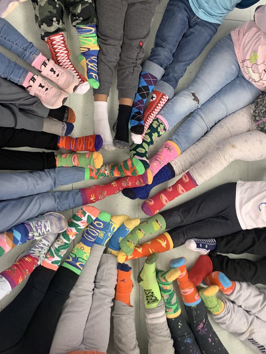 AlisonGibbons01's tweet photo. Rock Your Socks #chdreambuilders #rockyoursocks #WorldDownSyndromeDay #wdsd2022 https://t.co/20uitvMSC0