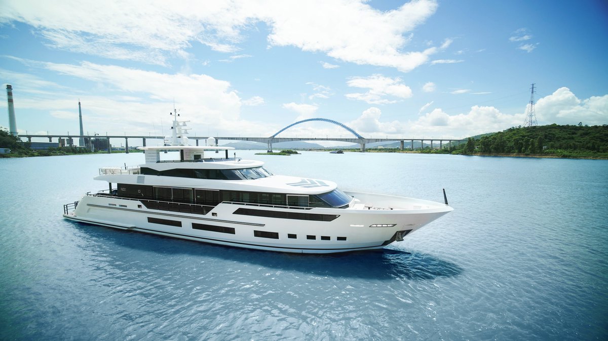 OCEANWAY1's tweet photo. BEST MADE IN CHINA SUPERYACHT FROM 30M TO 40M: @Heysea_Yachts Asteria 126

#oceanwaychinayachtawards #chinayachtevents #2021oceanwayinternationalvirtualboatshow #yacht #yachting #yachts #superyacht #superyachts #flybridge https://t.co/jAVqePEws6