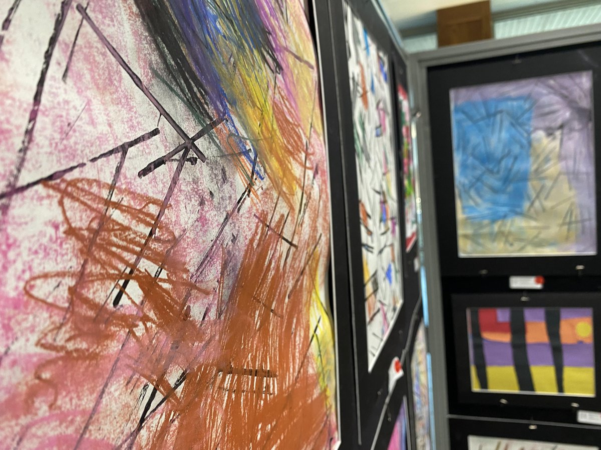We stopped by the districtwide art show, and all we can say is WOW . . . our students are incredibly talented! If you have time, come check out their creativity! The art show is open until March 31 at Northeastern State University Broken Arrow! 

Details: bit.ly/3L2VpIo