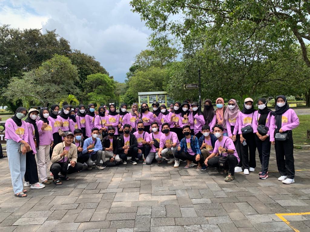 RevaFatricia's tweet photo. #jogjakarta
#candiprambanan
#Ekonomidanbisnis
#staditour
#universitas
#kebahagian
#tersenyum
#happy
#bahagiaselalucheck
#check https://t.co/VeTsMKbC8E