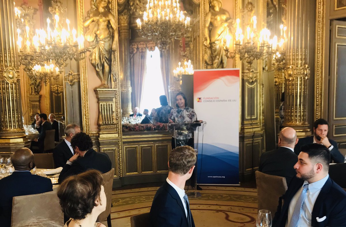 .<a href="/casamerica/">Casa de América</a> has hosted the welcome lunch offered by the Board Members of the <a href="/FundConEspEEUU/">Fundación Consejo España - EE. UU.</a> to the #YLP2022 Cohort

After the opening remarks by Chairman Juan Lladó and Director @enriqueoj3600, <a href="/rachaelECF/">Rachael Watson</a> had some words of thanks on behalf of her fellow #USYoungLeaders