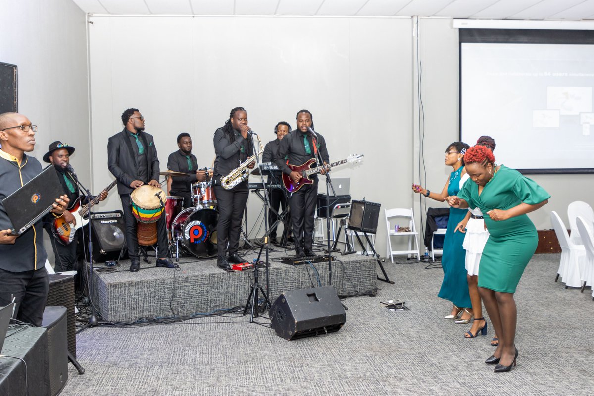 ZimnatOfficial's tweet photo. Scenes from our 2022 Edition of the Zimnat Annual Agents Awards, where we celebrated some exceptional individuals who are going the extra mile to make life better. https://t.co/0qmyKJBJ7n