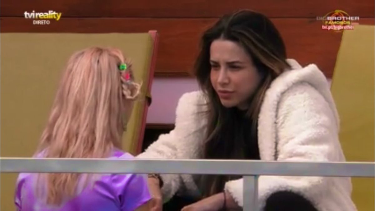 mia_c_00's tweet photo. Fiquem juntinhas para sempre 🤍#bbtvi https://t.co/7thao1zr3V