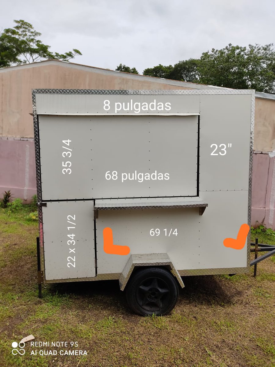 Lynneylenn's tweet photo. Me estafaron, me hurtaron, quizás cometimos errores pero el principal fue actuar de buen corazón, mi esposo y yo con mucho sacrificio compramos un foodtruck el cual pusimos en alquiler.
Inicialmente se lo alquilamos a un amigo en Penonomé al cabo de un tiempo continuo... https://t.co/8Le5hyCg6h