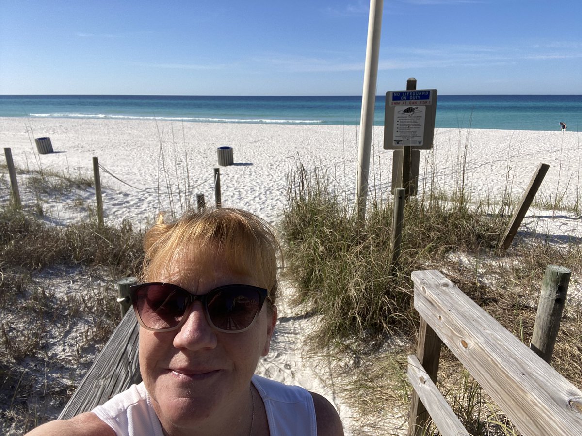 Susielmb's tweet photo. Morning walk while on spring break in Florida Florida   Completed my #OPEN5K  challenge https://t.co/PBfXV919Fx