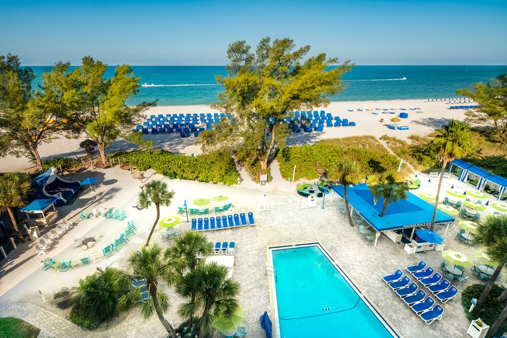 NickiEliteTC's tweet photo. Wishing Adam, Beth, Parker, Blake, Caitlin &amp; Amelia a fabulous spring break getaway in beautiful St Petersburg, Florida!  I know they're going to enjoy the beach, the sun and being together!  Have a fabulous vacation!

#RumfishBeachResort #SpringBreak #NickiEliteTravel https://t.co/ZtRc2jTSON