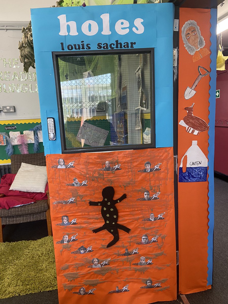 LancasterianPri's tweet photo. In UKS2 Year 5 Coelho Class - The Viewer by #GaryCrew, Year 5 Magorian Class - Clockwork or all wound up by @PhilipPullman. Year 6 Blackman Class - The World’s Worst Witch by @davidwalliams and Holes by #LouisSachar 4/5 https://t.co/3gMOrWhrfi