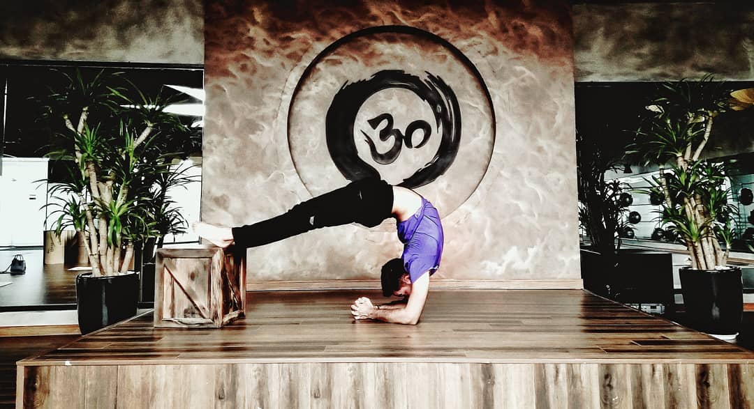 Mohityogi95's tweet photo. Yoga is clear, discerning, totally voluntary, dynamic participation in one’s life.- Bhagwat Geeta
#yoga
#yogainspiration
#flexible
#yogaeveryday
#BhagwatGeeta https://t.co/WGuDLlyC8y