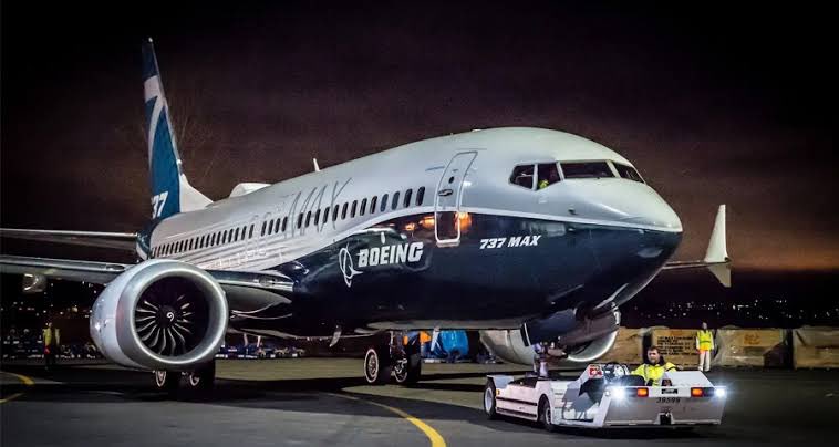 #เครื่องบินตก ของสายการบิน China Eastern ลำนี้เป็นแบบ Boeing 737-800 อายุ 6 ปีครับผม⚠️ ส่วนที่หลายๆคนหลีกเลี่ยงที่จะขึ้นและมีสถิติตกหรือมีปัญหาบ่อยๆคือ Boeing 737 MAX ตัวนี้อันที่จริงคือตัวใหม่ เป็น GEN 4 ของ B737 ออกมาเพื่อทดแทนพวก 737-700, 737-800 และ 737-900 ครับ