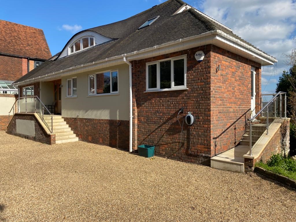 😍👉 Bespoke Decking Glass Balustrading by GH Interior Glass

#interiordesign #homeaccount #interiordesigner #architect #mydecorvibe #glassbalustrade