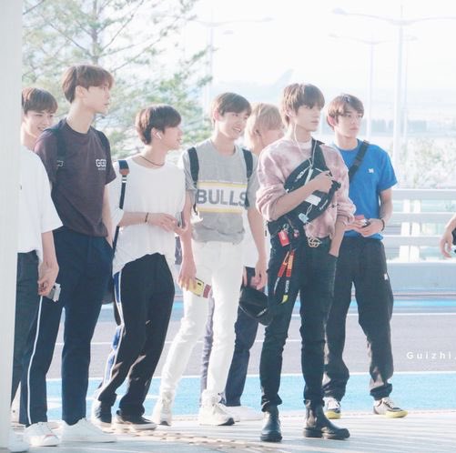 Namcin_'s tweet photo. พอมาอยู่กับเมมเบอร์ เหลือ 2 เซน 55555 https://t.co/RTmkflJXgx
