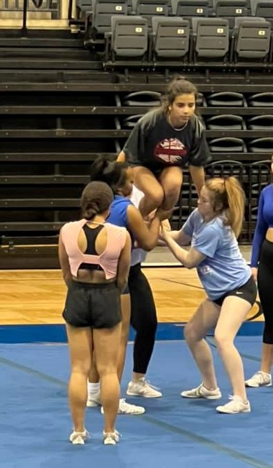 Thank you <a href="/StMUSTUNT/">StMUSTUNT</a> for having week last week at the Stunt Clinic! I learned so much and enjoyed meeting everyone. Excited to learn more! #STUNTthesport #basingskills #collegestunt