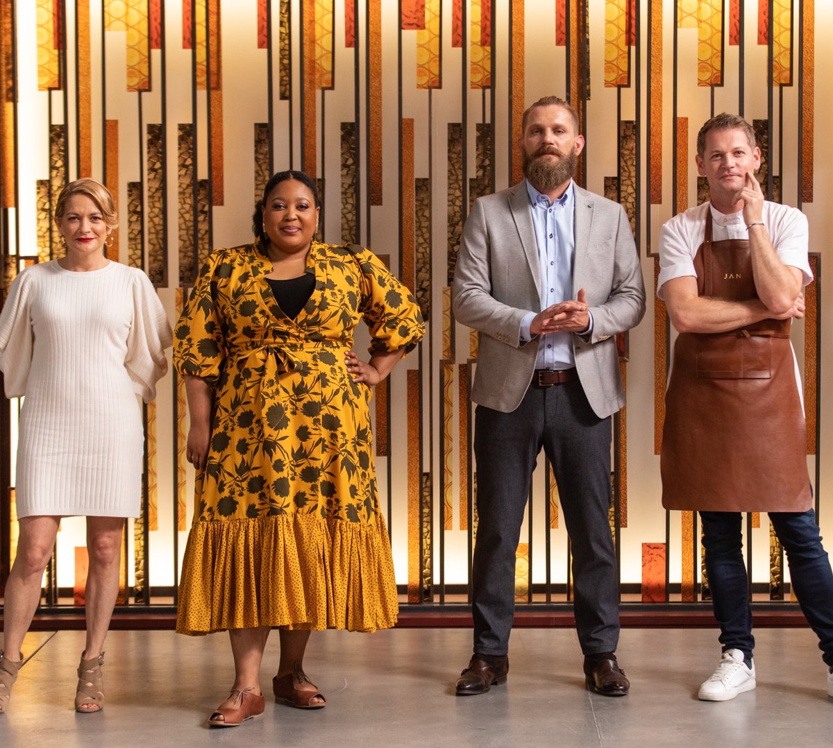 We’re joined by Michelin Star Chef Jan Hendrick on #MasterChefSA tonight! The pressure is ON! @MasterChef_SA
