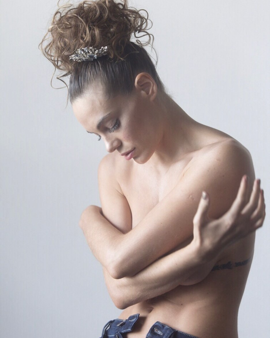 EmiAttiasbrasil's tweet image. #Deusa 😍
#EmiliaAttias 👑