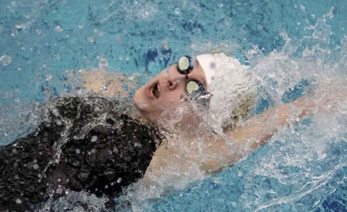 adudash29's tweet photo. Junior season is completed ✅
stats from the season
50 back- 28.41 
100 back- 1:01.09 (Mahanoy Area School Record)
Finished 17th in the state. 
100 Free Relay Split - 56.66 
50 free (2021 PR) 25.77 (Mahanoy Area School Record) https://t.co/rE6lT4aHtS