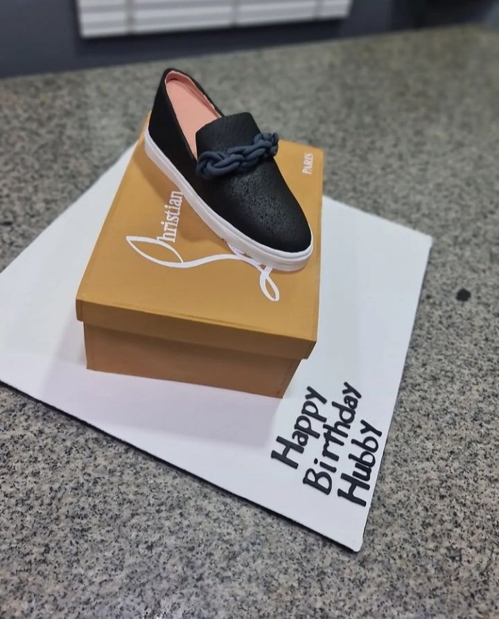 dcakepawns's tweet photo. Hello People !!
Happy New Week !!
Let's help bring your cake idea to life.
Contact us today!
Kindly RT 

#dcakepawns #cakes #birthdaycakes #luxurycakes #noveltycakes #shoecake #cakesinlagos #celebrationcakes https://t.co/WhjqI0ykEv