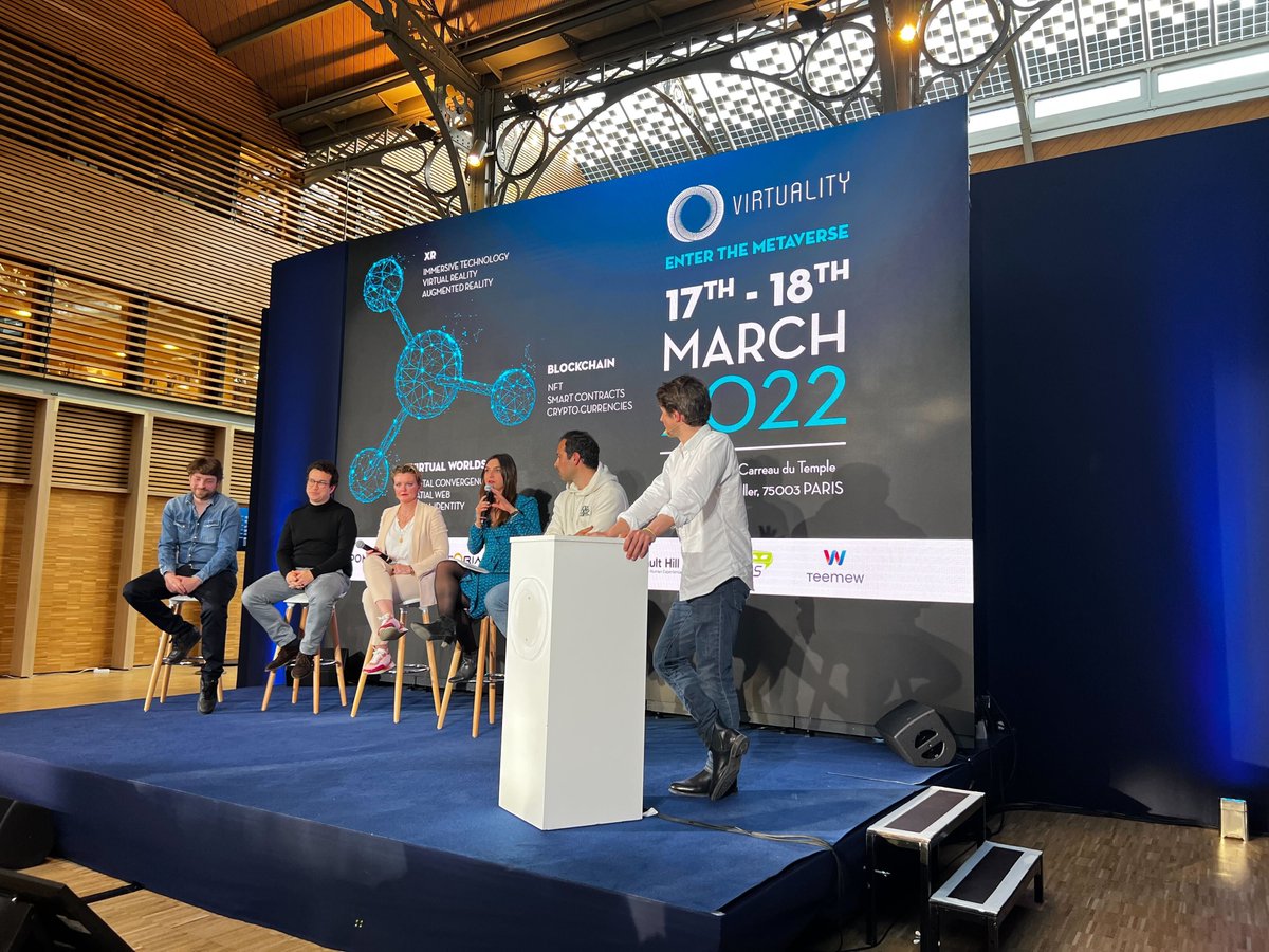 Ce vendredi notre Présidente <a href="/faufleuret/">Faustine Fleuret</a> était invitée au salon <a href="/VirtualityParis/">Virtuality Paris (OLD ACCOUNT)</a> 2022 aux côtés de <a href="/bilalelalamy/">Bilal EL ALAMY | Pyratz</a>, <a href="/KarenJouve/">Karen Jouve</a>, <a href="/skoff_dlt/">Ivan</a> et <a href="/vincentsebag/">Vincent Sebag</a> pour la table ronde "L'écosystème blockchain en France, ses enjeux, ses opportunités, son avenir" modérée par <a href="/Raph_Bloch/">Raphaël Bloch 🐳</a> 🙏